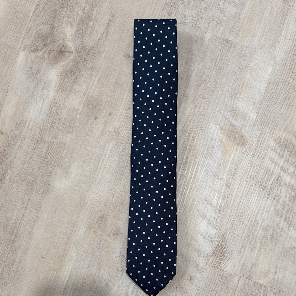 Classic Navy Polka Dot Tie - Men's Accessory